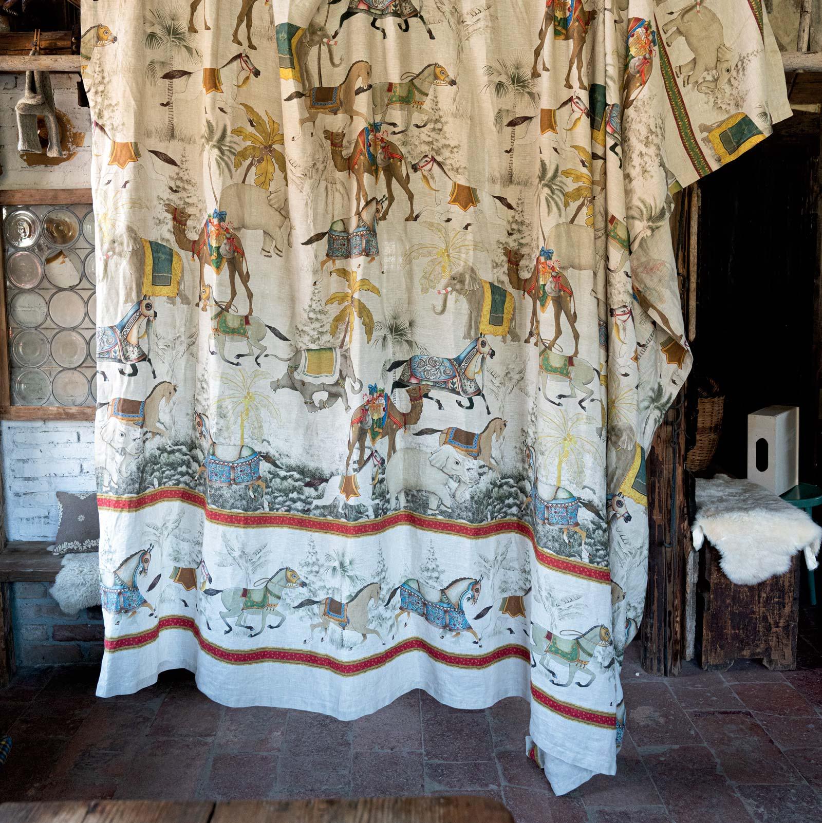 Tessitura Toscana | Tovaglia Exotic Christmas Natale 2025 - Image 6